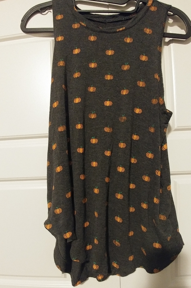 Faded pumpkin themed tank top